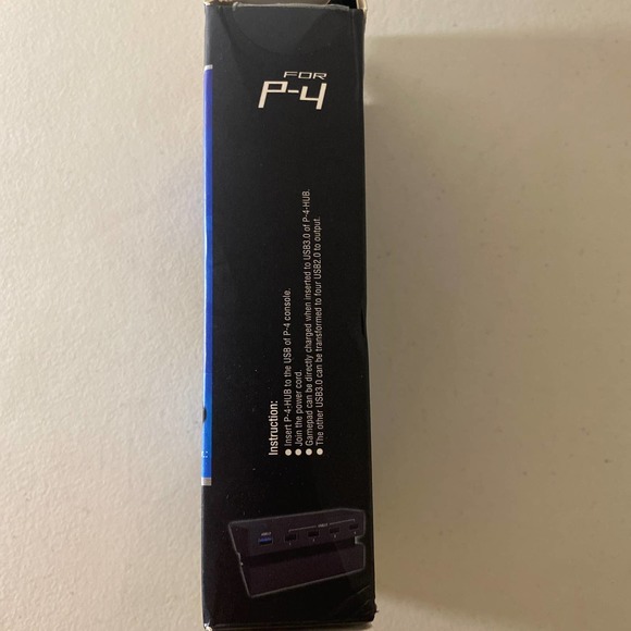 USB Hub for PlayStation 4 - Picture 2 of 3